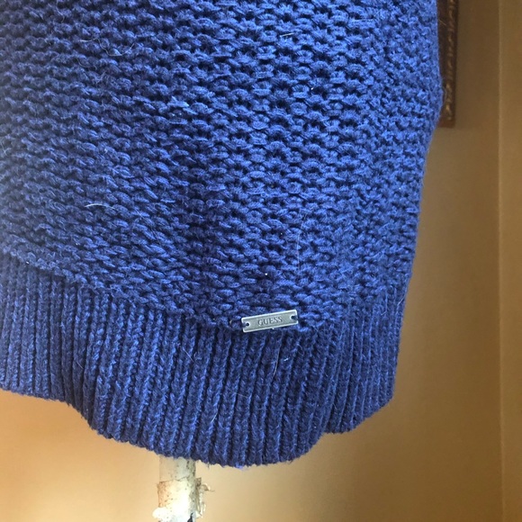 Guess | S - Picture 5 of 5